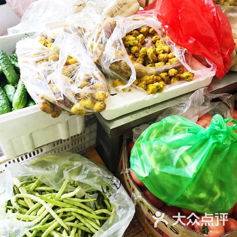 水果批发市场：从挑到买，新手也能轻松上手